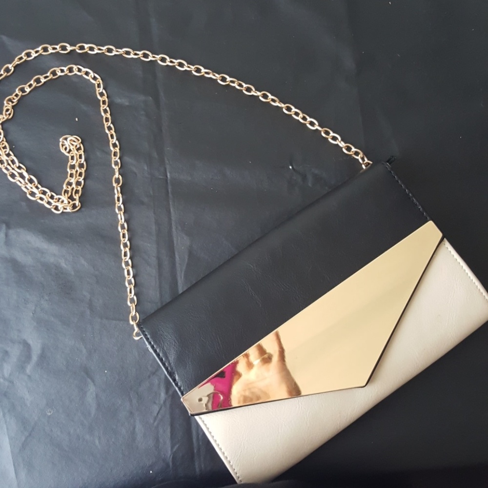 Versatile purse/clutch